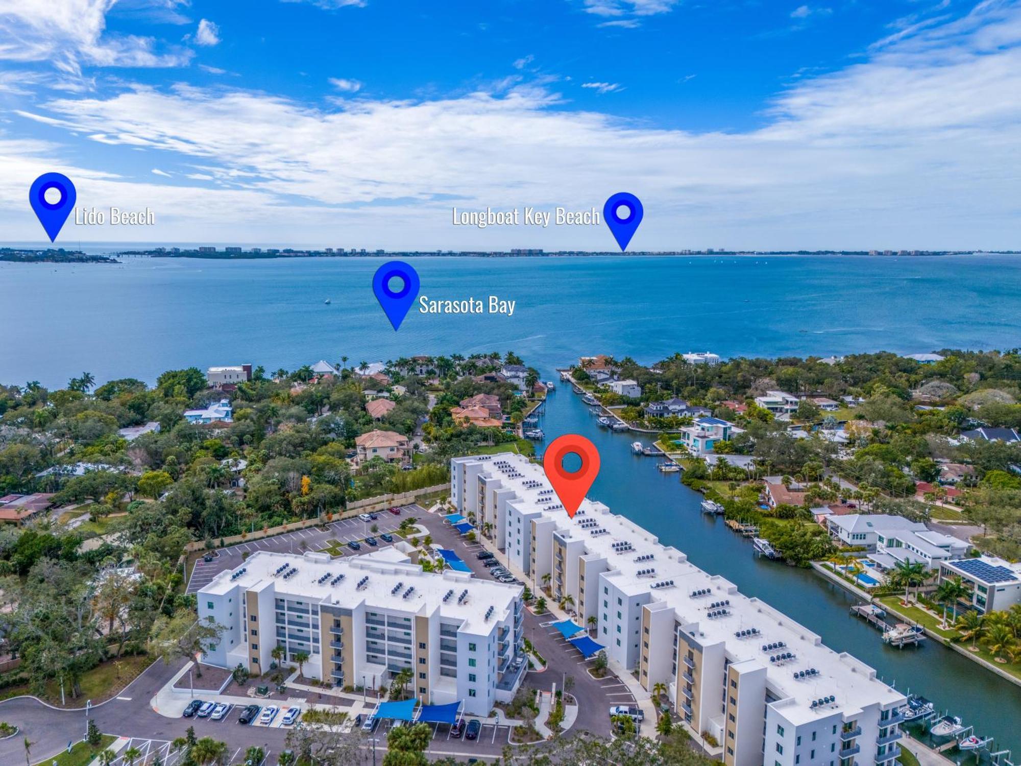 Waterside Retreat: Modern 2Br, Mins To Beach & Apt Appartement Sarasota Buitenkant foto