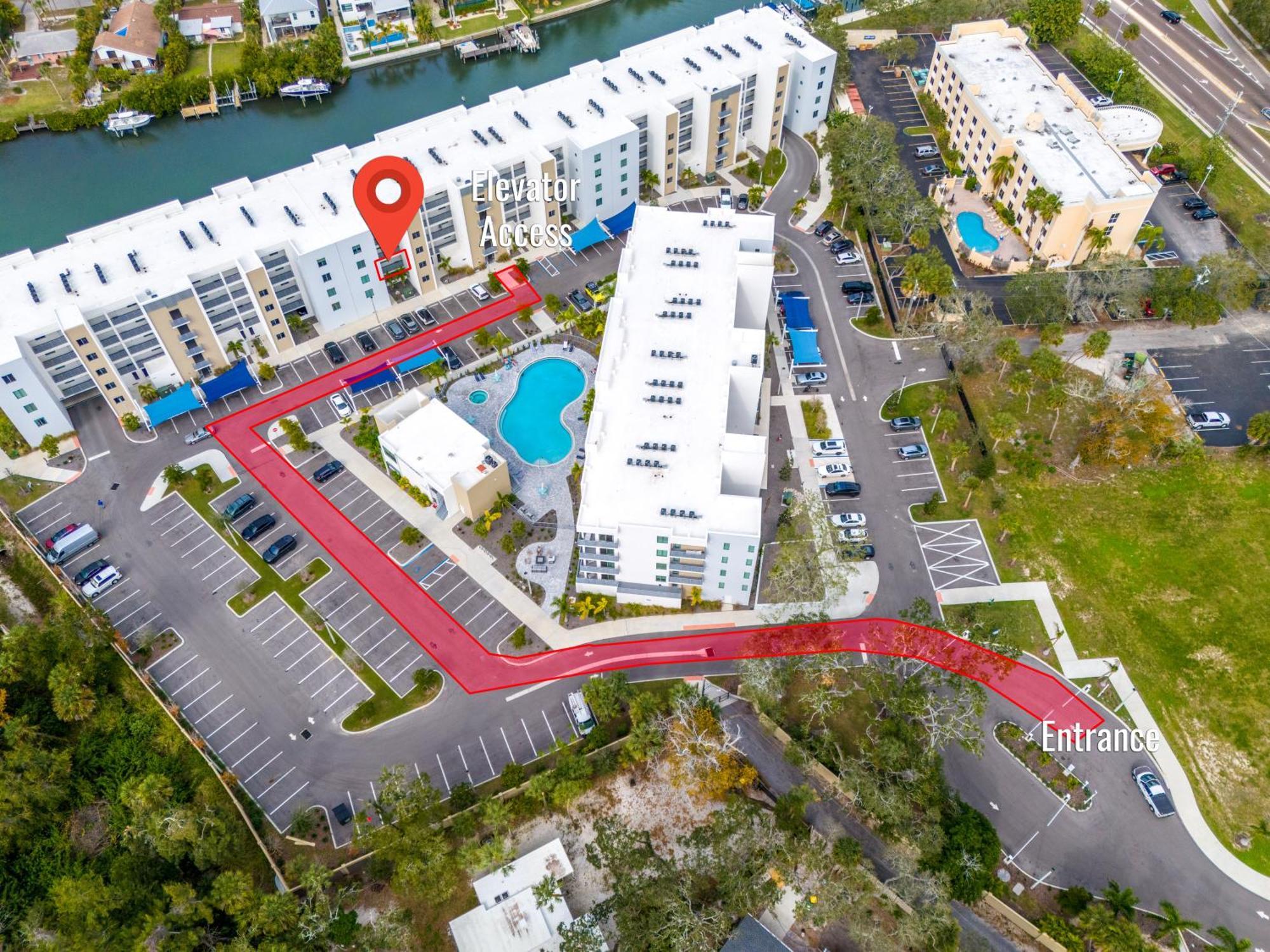 Waterside Retreat: Modern 2Br, Mins To Beach & Apt Appartement Sarasota Buitenkant foto